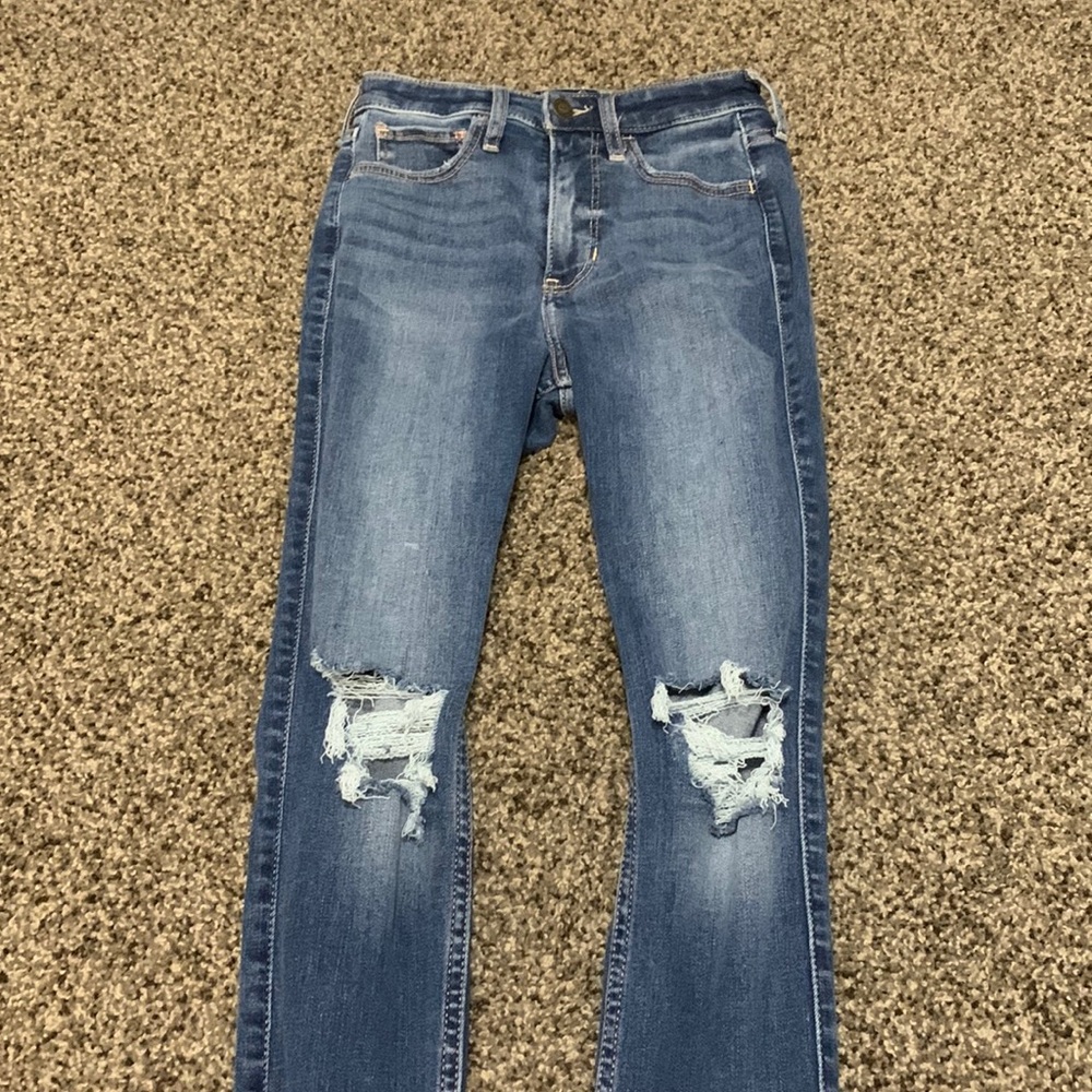 Hollister Blue Ultra High-Rise Super Skinny Soft Stretch size 0S (24W 26L)
